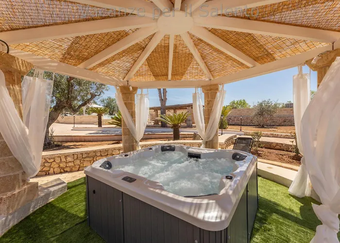 La Macchia Del Salento 公寓式酒店 4*