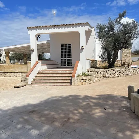 Lejlighedshotel La Macchia Del Salento 4*