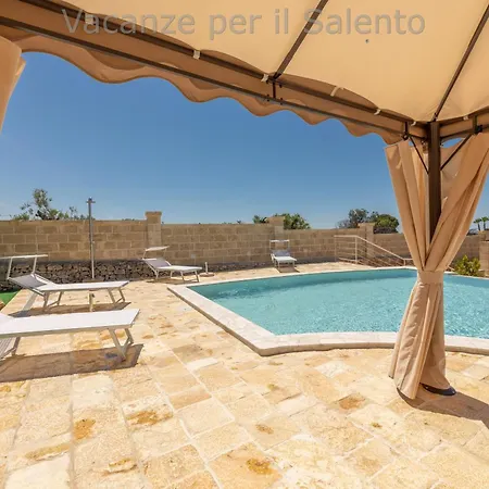 Lejlighedshotel La Macchia Del Salento 4*